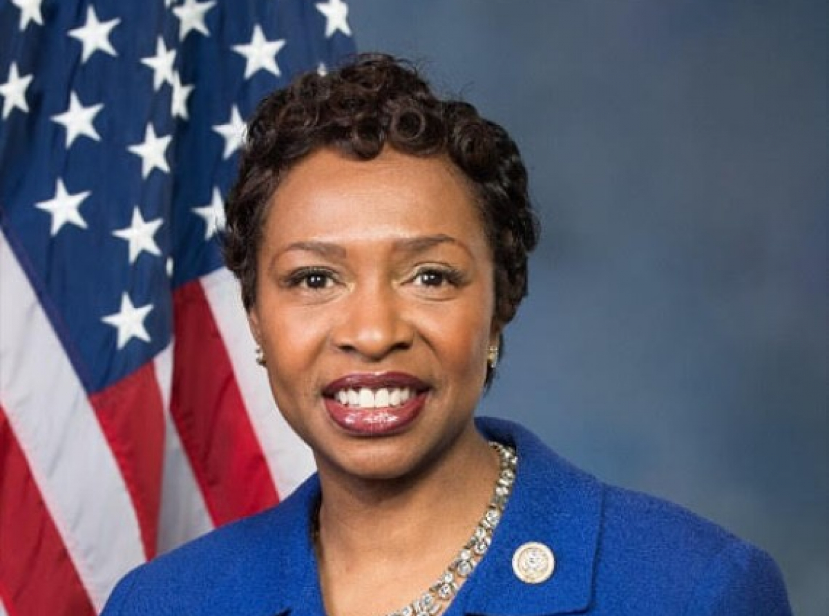 Caribbean American Congresswoman, PAHO Welcome US Vaccine Distribution Initiative