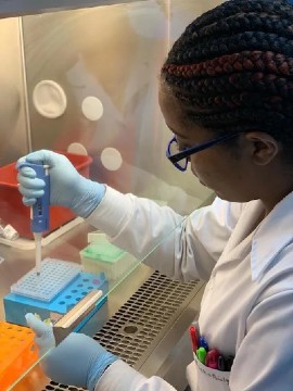 The PAHO Jamaica office has been assisting the Ministry of Health and Wellness with the COVID-19 pandemic through training courses and the provision of essential equipment. (PAHO photo)