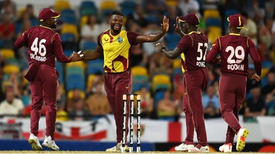 Romario Shepherd goes on the attack during his cameo 29 in Sunday’s third T20 International. (Photo courtesy BCCI)