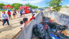 Volunteers gathering debris