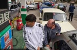 Long lines at gas stations in Cuba