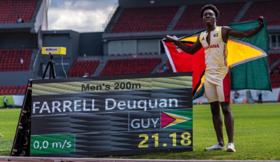 Dequan Farrell set a new record in the boys’ 200m at the South American Youth Games.