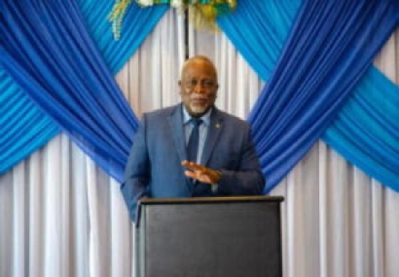 Prime Minister Mark Phillips addressing the the Shipping Association of Guyana