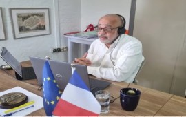 OECS Director General, Dr. Didacus Jules in discussions with French legislators (Photo courtesy OECS Commission)
