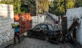 Barricades are regularly erected to block roads in Port-au-Prince. (Photo courtesy UNOCHA/Giles Clarke)